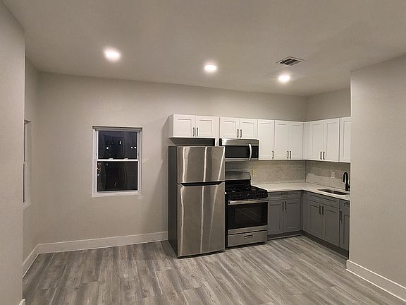 2nd image of 78 Columbia St Floor 3