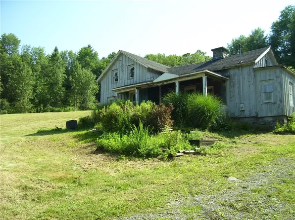 22 Midland Hill Rd, Oxford, NY 13830