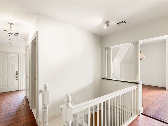 3rd image of 110 High St Unit 3