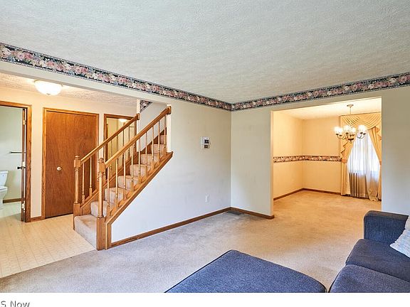 5th image of 2222 Cambridge Ct