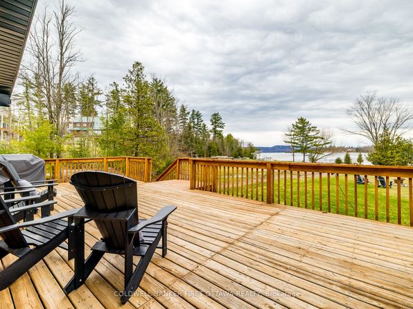 6 Bluff Point Dr, Greater Madawaska, ON K0J 1H0