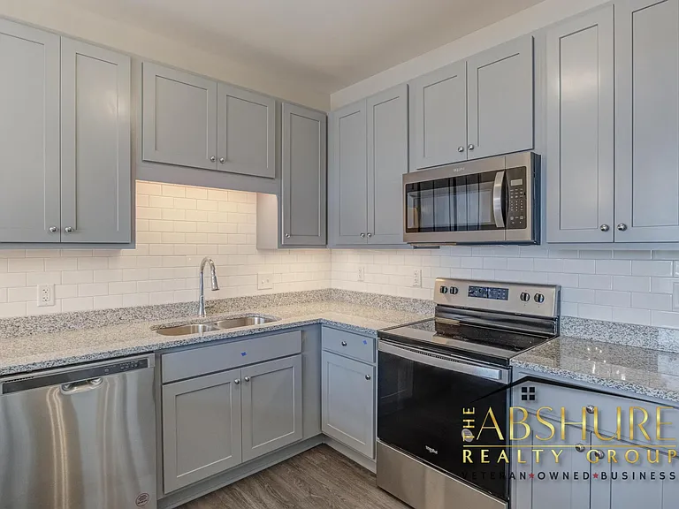 145 S Main St #303 — Photo 8