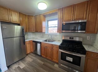 224-55 64th Ave #B, Oakland Gardens, NY 11364