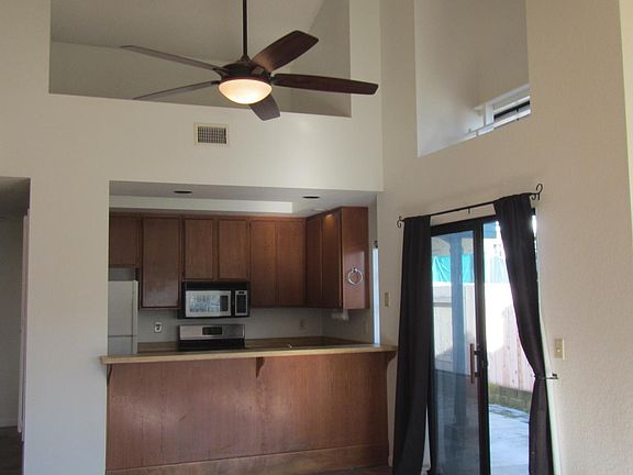 3rd image of 1007 Howard Ave Unit 11