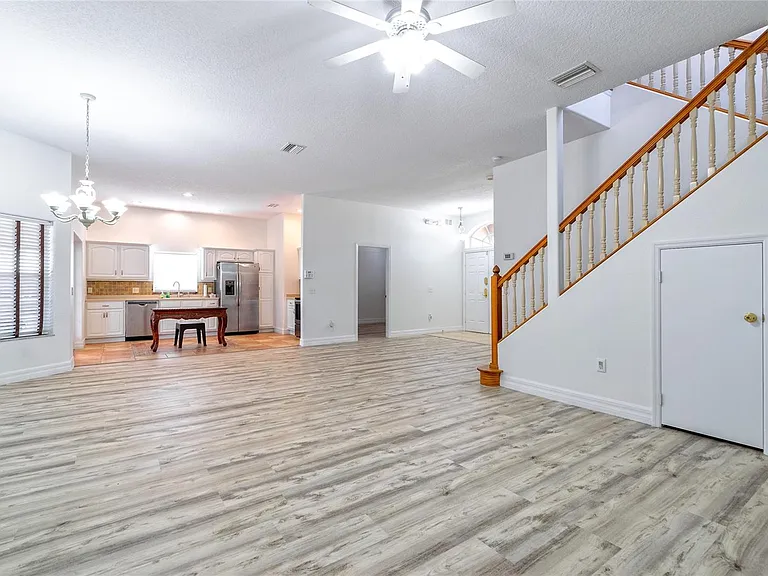 284 Vista Dr — Photo 15