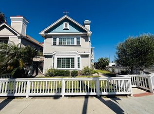 1702 Lake St, Huntington Beach, CA 92648