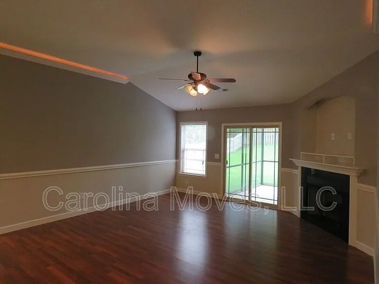 105 Dellwood Dr — Photo 4