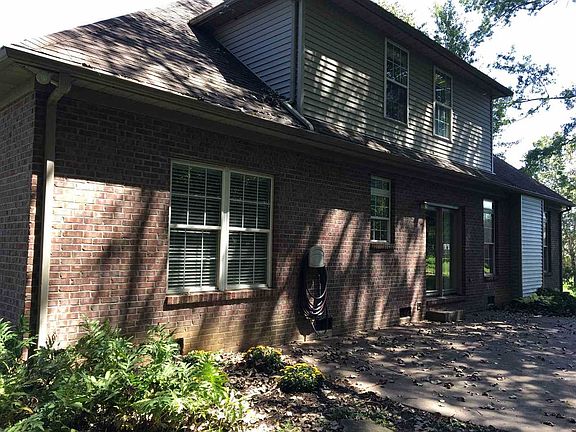 3rd image of 2411 Wheaton Dr
