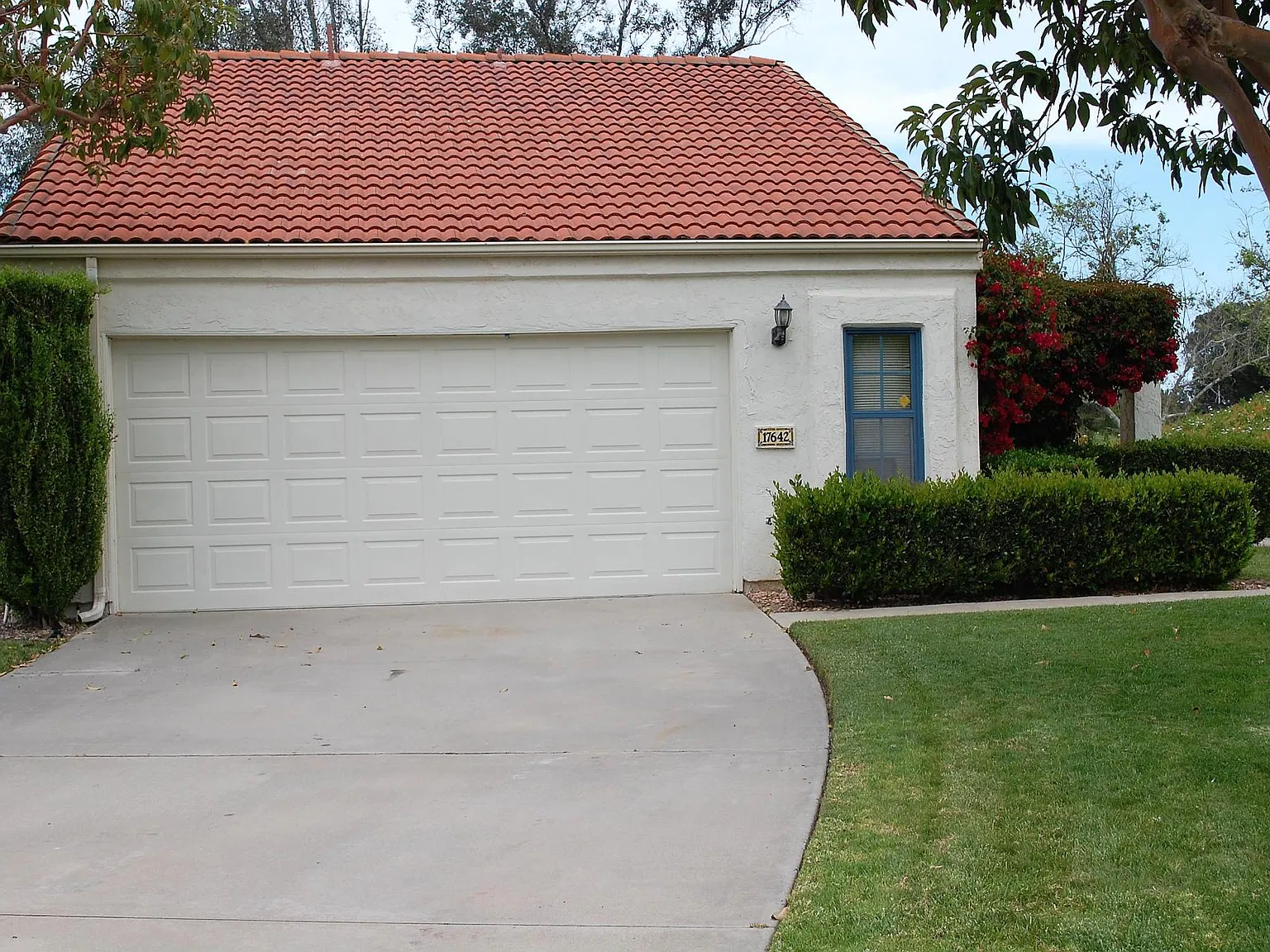 3 bed, 1565 sqft, $4,450 — Photo 2