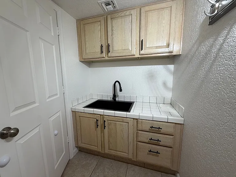 2911 Country Club Dr — Photo 26