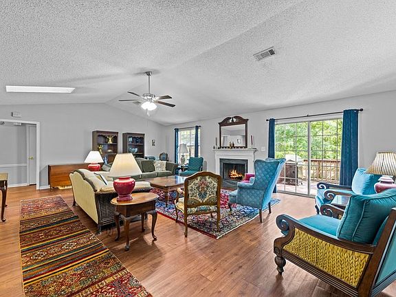 4th image of 3596 Vicksburg Ct