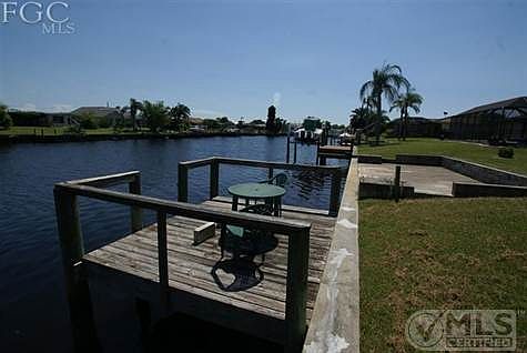 4th image of 341 W Tarpon Blvd NW