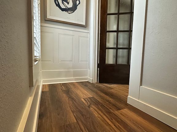 4th image of 913 Rock St #B