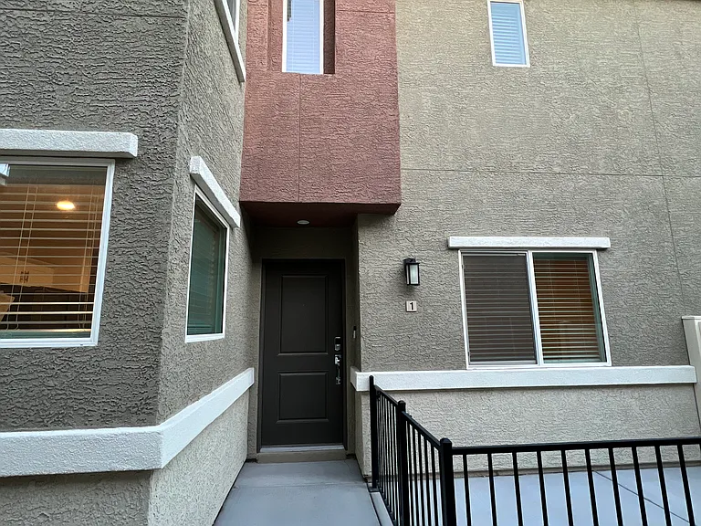 12185 Scarlet Ember Rd #1 — Photo 2