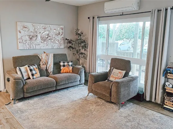91-781 Puamaeole St APT D, Ewa Beach, HI 96706