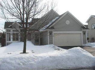 2425 Hydram Ave N, Oakdale, MN 55128