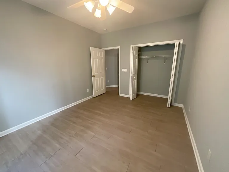 14 Essex Ct #A — Photo 8