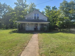 308 S Lake St, Mountain Grove, MO 65711