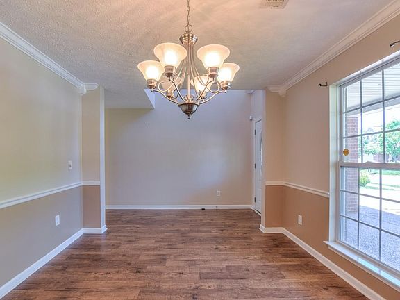 4th image of 3253 Dark Woods Dr