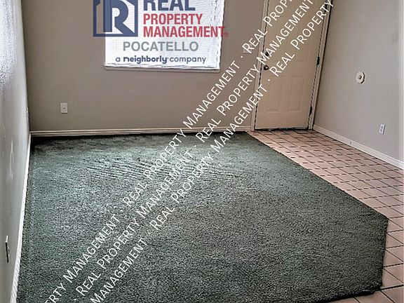 3rd image of 324 Fredregill Rd APT 4