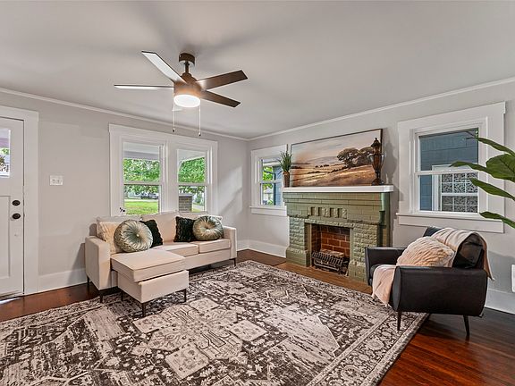 4th image of 2225 E 12th Pl