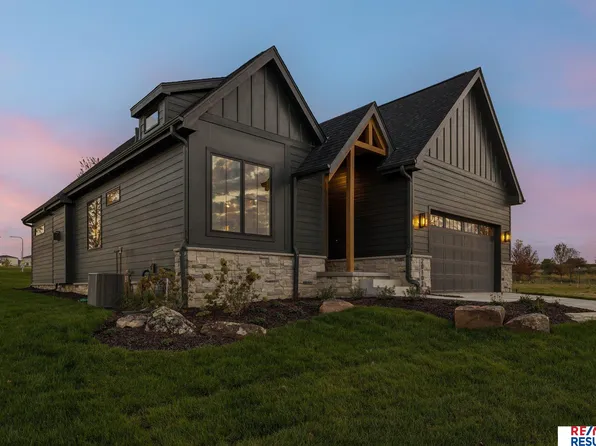 20101 W St, Omaha, NE 68135