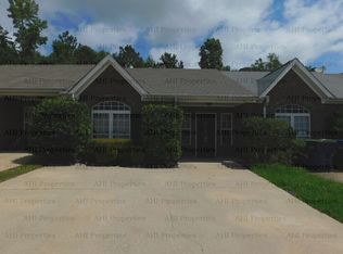 216 Park Village Cir, Alabaster, AL 35007