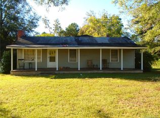 863 S Grandview Rd, Clover, SC 29710