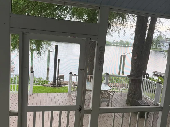 51 Rue Du Sud, Madisonville, LA 70447