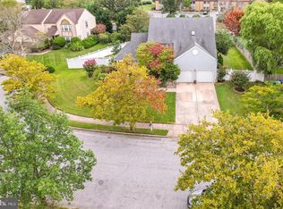 2 Explorer Ct, Marlton, NJ 08053
