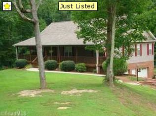 186 Winter Pl, Lexington, NC 27295