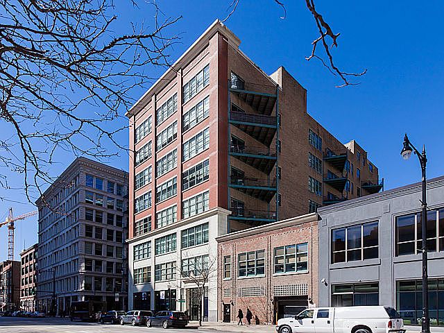 1st image of 1020 S Wabash Ave