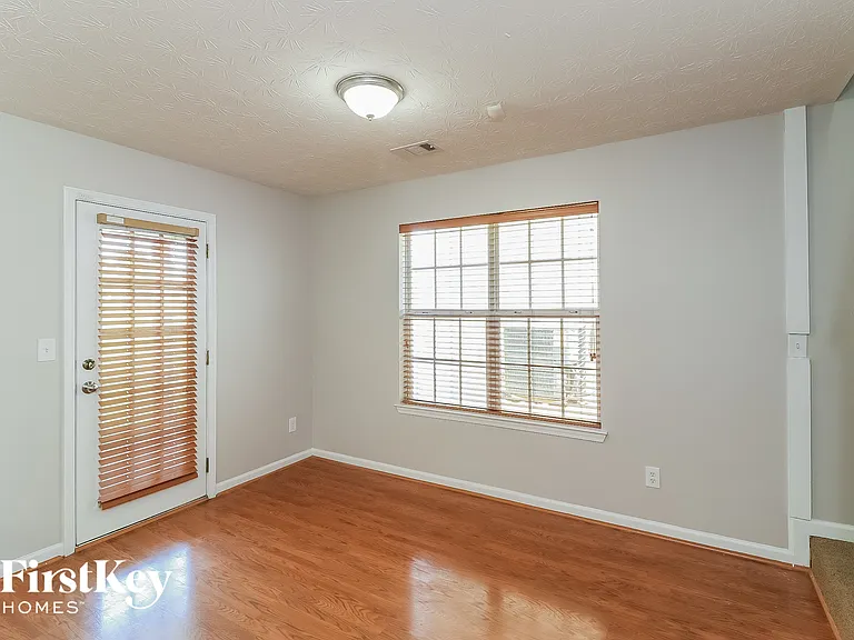 813 Winsap Dr — Photo 5