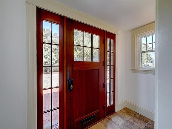 2nd image of 188 Oak Hill Ave #1