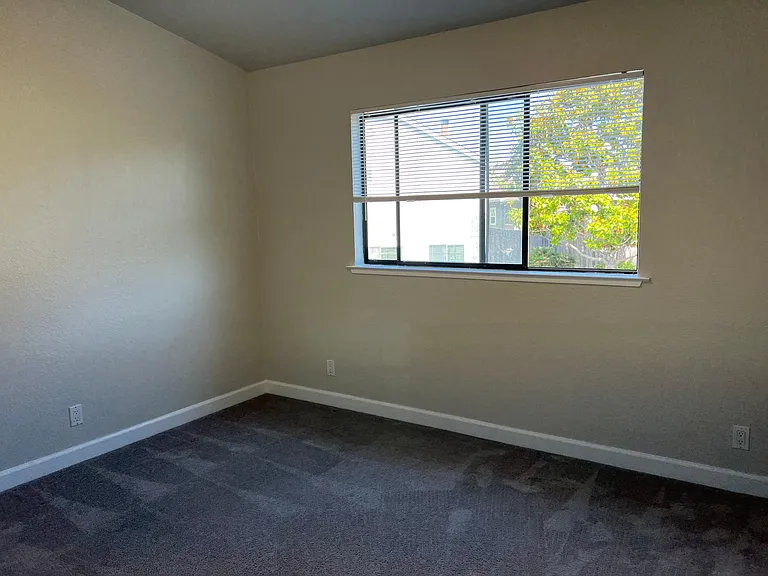 2524 Charlene Ln — Photo 42