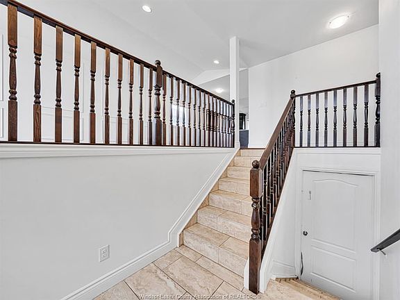 3rd image of 3136 Arpino Ave