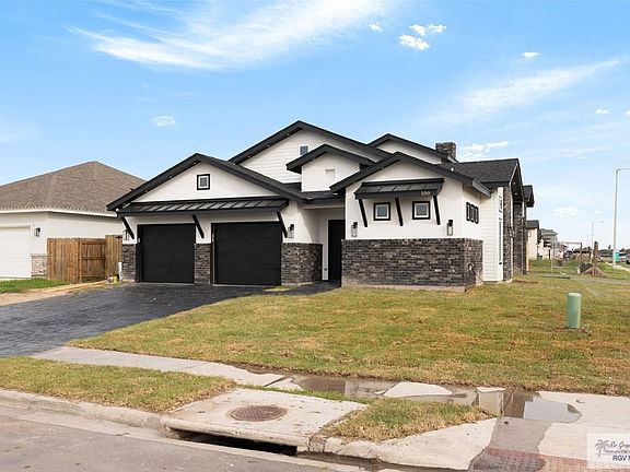 2nd image of 100 Gardenia Dr