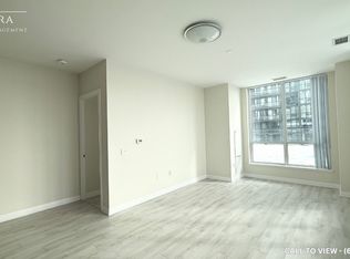 65 Watergarden Dr #307, Mississauga, ON L5R0G9