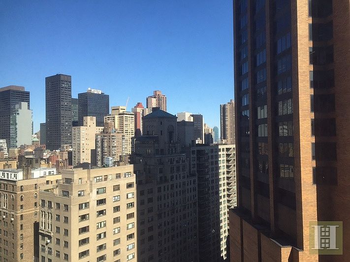 2nd image of 4 Park Ave APT 18L