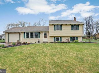 5502 Silvercreek Dr, Mechanicsburg, PA 17050