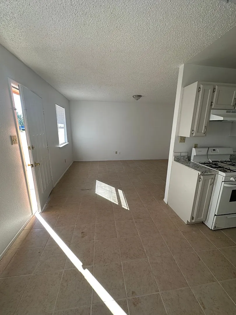 Alston apartments — Photo 1