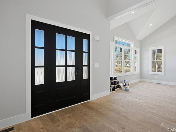 4th image of 4 lotto court Road