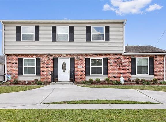 2nd image of 403 John Hopkins Dr