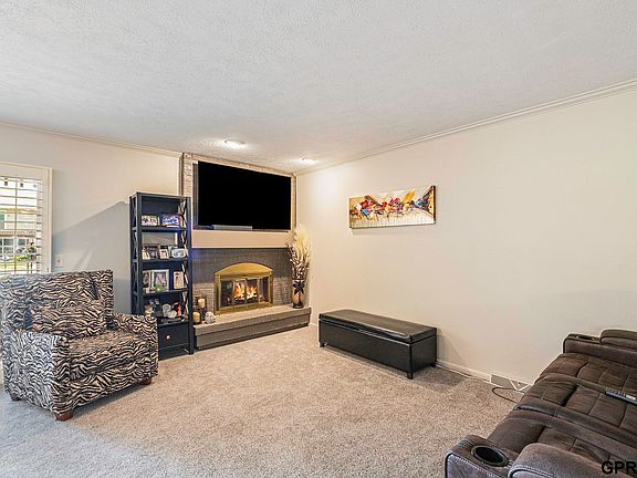 4th image of 6020 Oakcrest Plz #14
