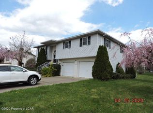 228 Cannery Dr, Larksville, PA 18704