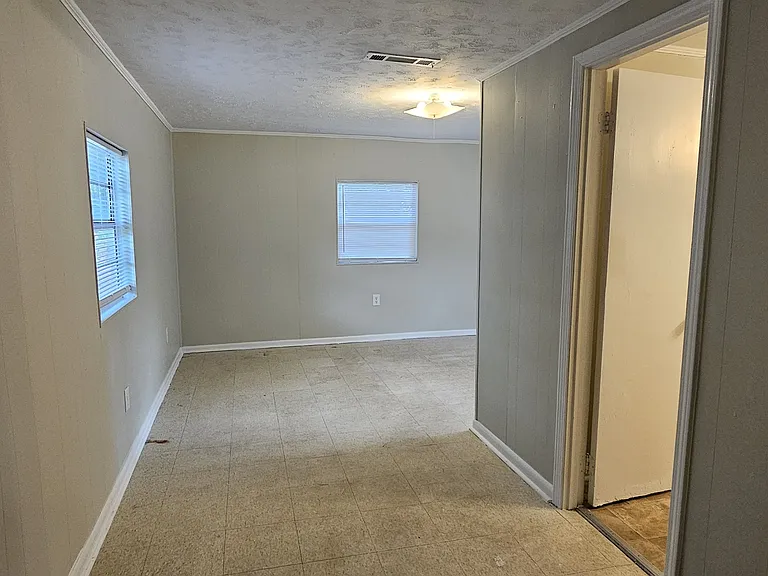 1107 E Lafayette St — Photo 64