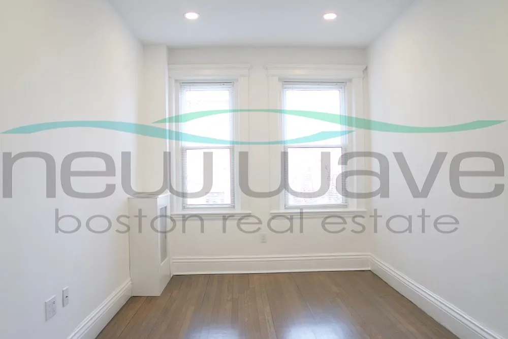 2 bed, 600 sqft, $3,800 — Photo 4