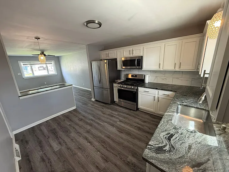 708 & 710 Ashland Ave — Photo 7