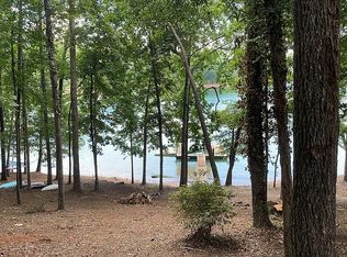 6001 Lake Point East Dr, Seneca, SC 29672