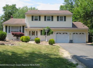 284 Union Hill Rd, Manalapan, NJ 07726